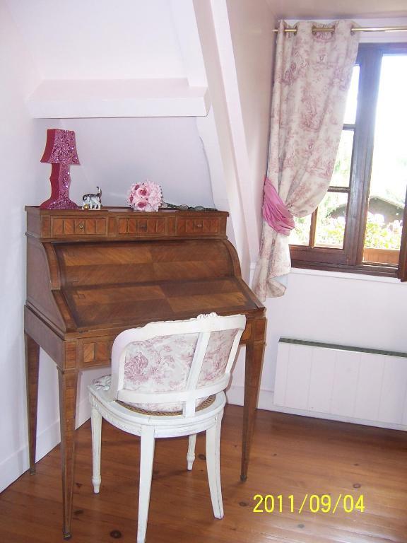 Vila Aux Marguerites Sainte-Genevieve-les-Gasny Pokoj fotografie