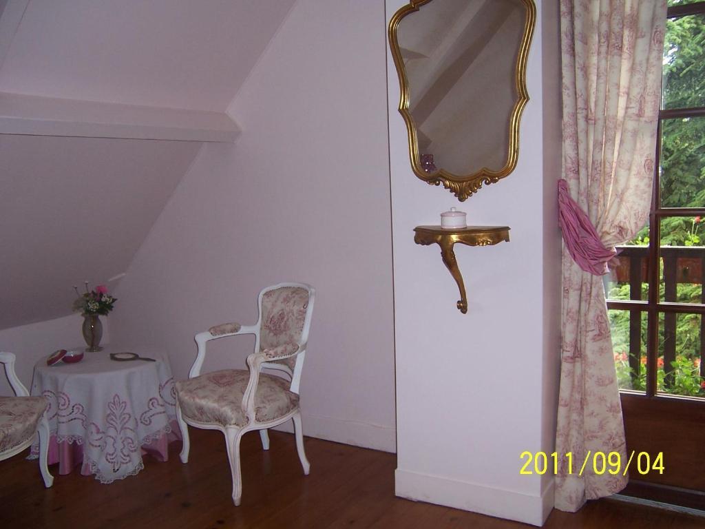 Vila Aux Marguerites Sainte-Genevieve-les-Gasny Pokoj fotografie