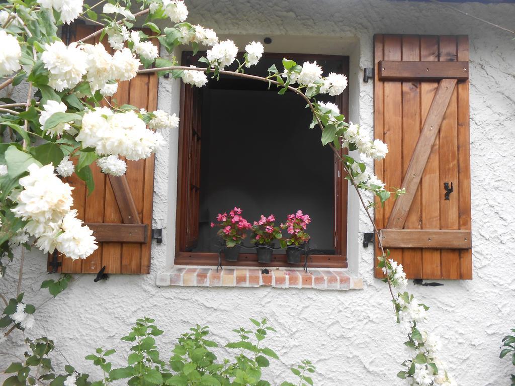 Vila Aux Marguerites Sainte-Genevieve-les-Gasny Pokoj fotografie