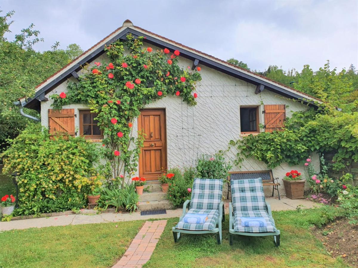 Vila Aux Marguerites Sainte-Genevieve-les-Gasny Exteriér fotografie